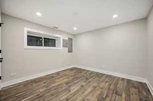 2225 W Carmen Ave, Chicago, IL 60625 - Photo 27