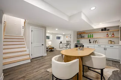 2225 W Carmen Avenue, Chicago, IL 60625 - Photo 21