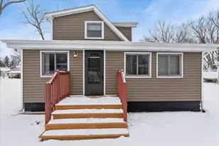 39224 N Willow Ave, Antioch, IL 60002 - Photo 1