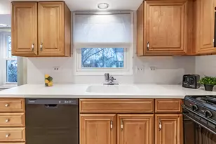 1265 Devonshire Rd, Buffalo Grove, IL 60089 - Photo 15