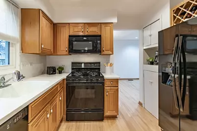 1265 Devonshire Road, Buffalo Grove, IL 60089 - Photo 17