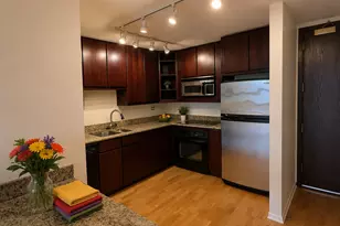 360 E Randolph St, Chicago, IL 60601 - Photo 5