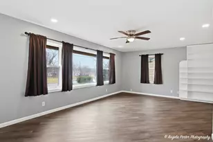 127 S Hawthorne Blvd, Mundelein, IL 60060 - Photo 3