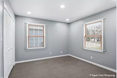 127 S Hawthorne Boulevard, Mundelein, IL 60060 - Photo 7