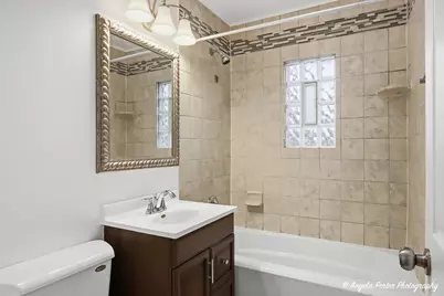 127 S Hawthorne Boulevard, Mundelein, IL 60060 - Photo 11