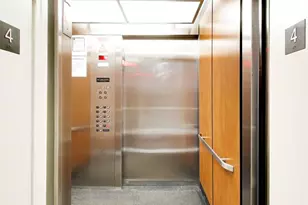 663 W Barry Ave, Chicago, IL 60657 - Photo 5