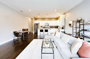 663 W Barry Ave, Chicago, IL 60657 - Photo 9