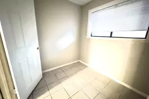 1751 Felten Rd, Aurora, IL 60505 - Photo 9