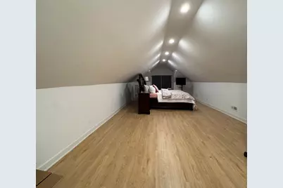 7804 S Paxton Avenue, Chicago, IL 60649 - Photo 5