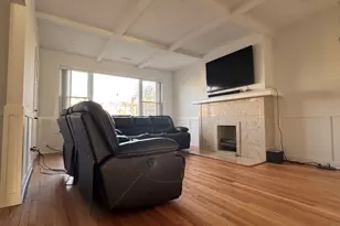 7804 S Paxton Ave, Chicago, IL 60649 - Photo 3