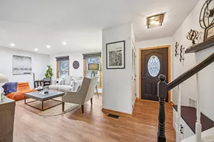 782 Lehigh Ln, Buffalo Grove, IL 60089 - Photo 3