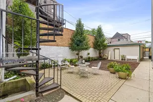 2459 N Clybourn Ave, Chicago, IL 60614 - Photo 9