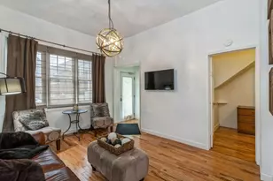 2459 N Clybourn Ave, Chicago, IL 60614 - Photo 3