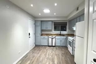 7875 N Caldwell Ave, Niles, IL 60714 - Photo 3