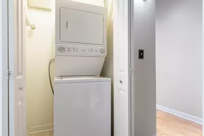 4131 W Belmont Avenue #402, Chicago, IL 60641 - Photo 11