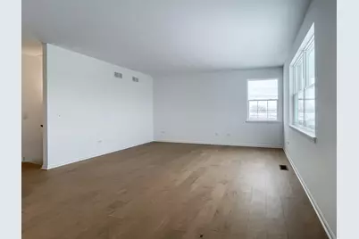 [Address not provided], New Lenox, IL 60451 - Photo 5