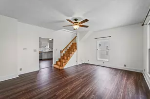 319 E Orleans St, Paxton, IL 60957 - Photo 5