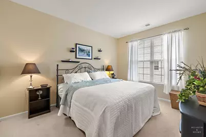 [Address not provided], Elgin, IL 60124 - Photo 5