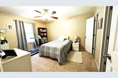 602 Hanover Court #V1, Schaumburg, IL 60194 - Photo 9