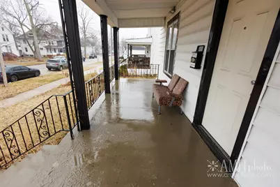 139 S Greenwood Avenue, Kankakee, IL 60901 - Photo 3