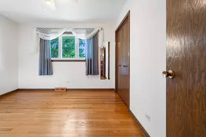 8832 Pleasant Avenue, Hickory Hills, IL 60457 - Photo 23