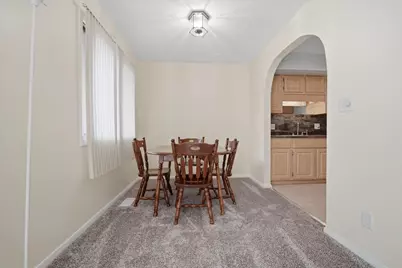 1600 Northbrook #B9, Normal, IL 61761 - Photo 7