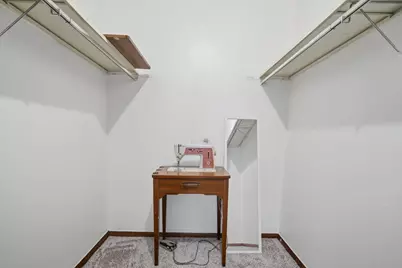 1600 Northbrook #B9, Normal, IL 61761 - Photo 17