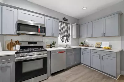 8224 S Saginaw Avenue, Chicago, IL 60617 - Photo 7