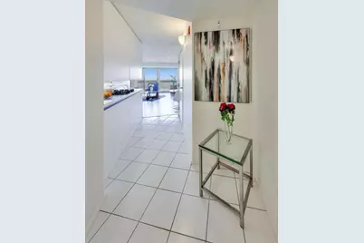 1720 Maple Avenue #1980, Evanston, IL 60201 - Photo 3