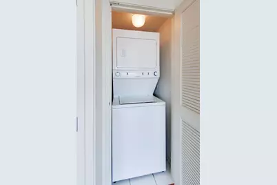 1720 Maple Avenue #1980, Evanston, IL 60201 - Photo 23