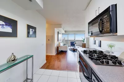 1720 Maple Avenue #1980, Evanston, IL 60201 - Photo 11