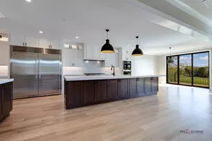 235 Plainfield Ct, Vernon Hills, IL 60061 - Photo 7