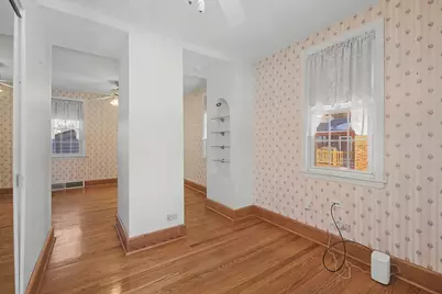 880 Bemis Road, Glen Ellyn, IL 60137 - Photo 17