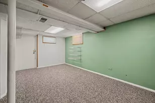 880 Bemis Rd, Glen Ellyn, IL 60137 - Photo 25