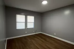 7957 S Maryland Ave, Chicago, IL 60619 - Photo 3