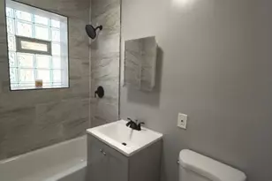 7957 S Maryland Ave, Chicago, IL 60619 - Photo 5