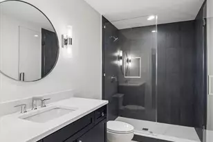 138 N Prospect Ave, Clarendon Hills, IL 60514 - Photo 21