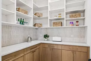 138 N Prospect Ave, Clarendon Hills, IL 60514 - Photo 11