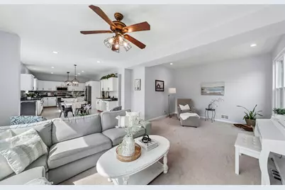 305 Hampton Road, Sugar Grove, IL 60554 - Photo 15