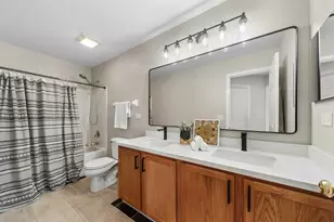 305 Hampton Rd, Sugar Grove, IL 60554 - Photo 29