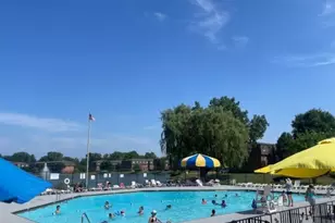 9460 Bay Colony Dr, Des Plaines, IL 60016 - Photo 13