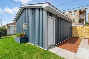 9332 S Bishop St, Chicago, IL 60620 - Photo 23