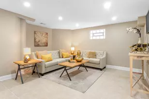 9332 S Bishop St, Chicago, IL 60620 - Photo 13