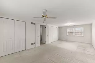 302 Meadow Dr, Shorewood, IL 60404 - Photo 15