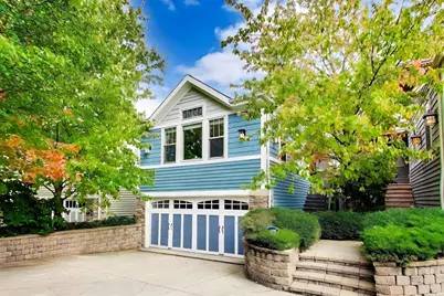 5721 N Jersey Avenue, Chicago, IL 60659 - Photo 1