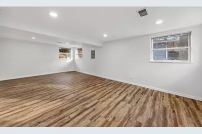 4647 Johnson Avenue, Western Springs, IL 60558 - Photo 9