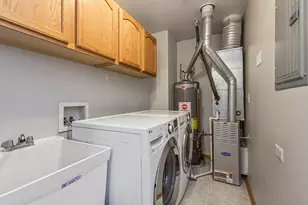 6950 Heritage Cir, Orland Park, IL 60462 - Photo 17