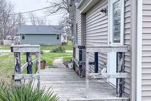 319 Missouri St, Atwood, IL 61913 - Photo 21