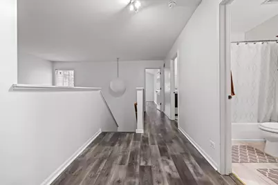 204 Southwicke Drive, Streamwood, IL 60107 - Photo 31