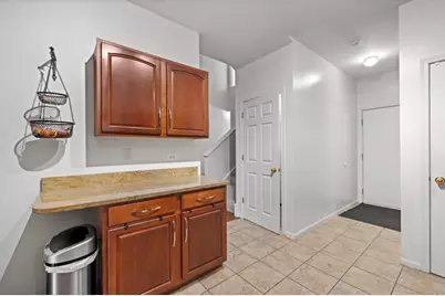 204 Southwicke Drive, Streamwood, IL 60107 - Photo 17